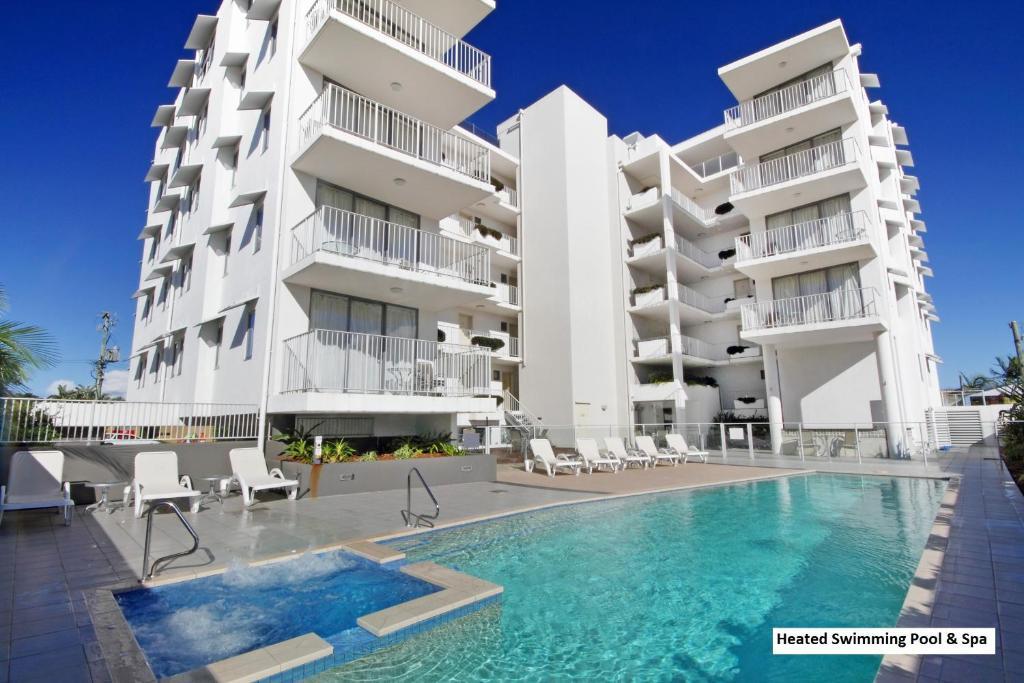 Ocean Views Resort Caloundra Buitenkant foto