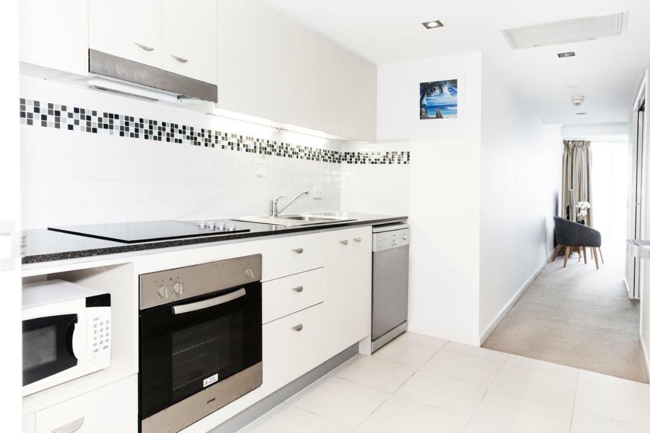 Ocean Views Resort Caloundra Buitenkant foto