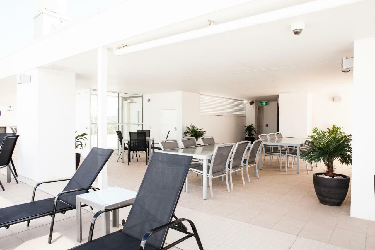 Ocean Views Resort Caloundra Buitenkant foto
