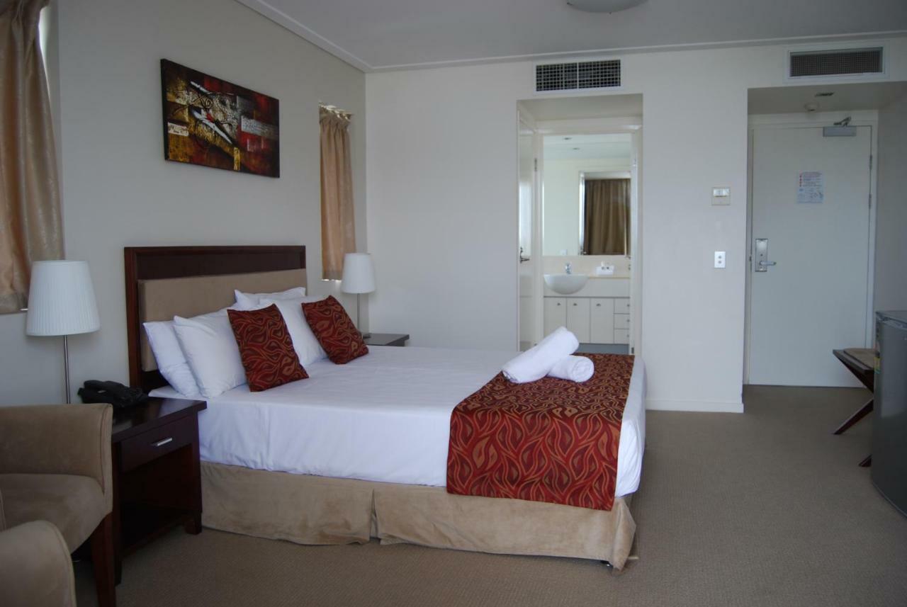 Ocean Views Resort Caloundra Buitenkant foto